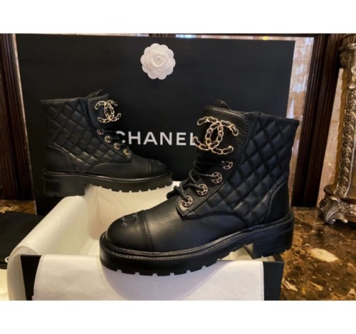 (HappyShoese공장) C.CC로고 금색 체인 로고 퀄팅 앵클 부츠