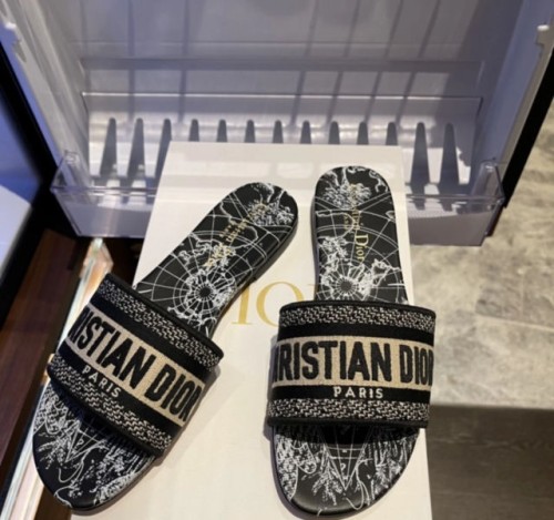 (OR 5009공장) D. Christian Dior Around the World 자수 슬리퍼 올검 (여성용)