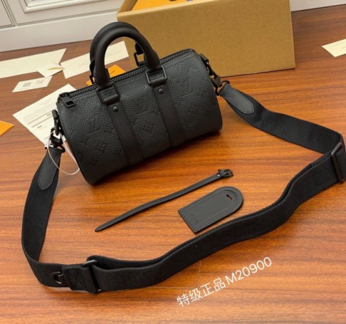 루이비통 키폴 반둘리에 25cm