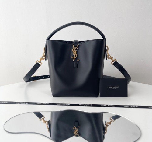 (블랙 프레임 공장) YSL. LE 37 스몰 레더 버킷백
