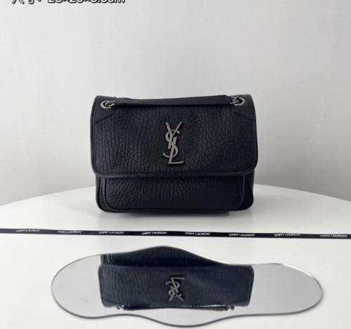 (블랙 프레임 공장) YSL. 니키 램스킨 체인 숄더백