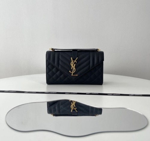 (블랙 프레임 공장) YSL. 마틀라세 엔벨로프 체인 숄더백