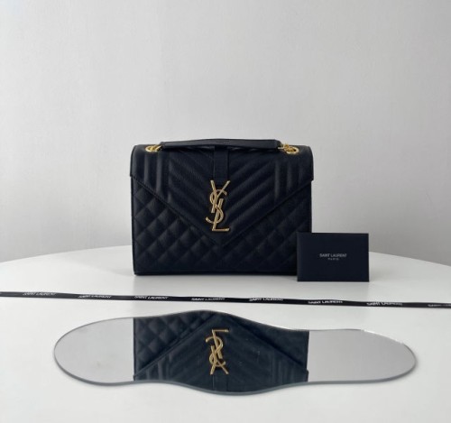 (블랙 프레임 공장) YSL. 마틀라세 엔벨롭 미디움 가죽 숄더백