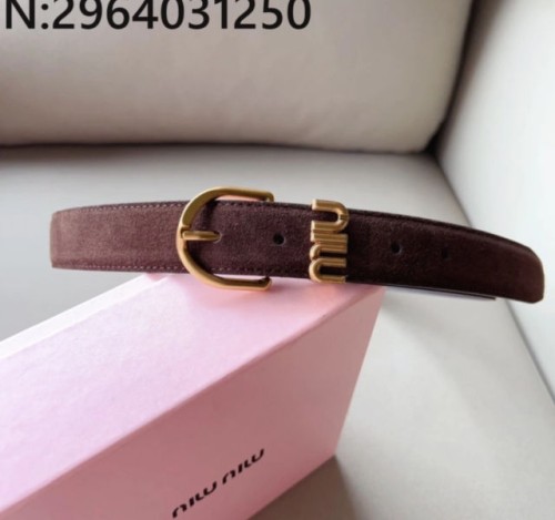 미우미우 골드 모노그램 스웨이드 벨트 3.0cm