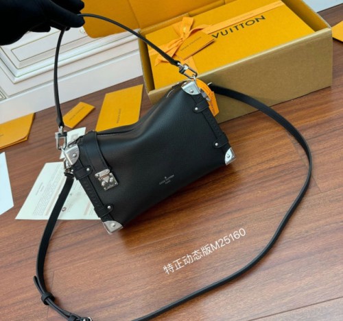 루이비통 사이드 트렁크 MM