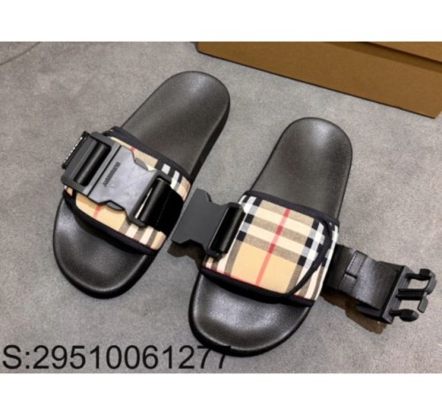 [152] 버*리 커플 버클 슬리퍼 블랙